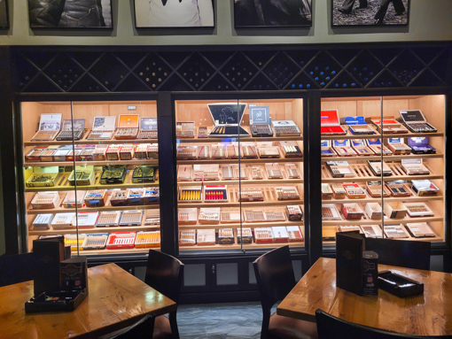 Baldwin Park Admiral Cigar Club Baldwin Park Orlando, FL